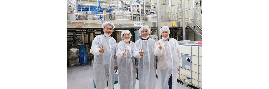 Công Ty Tân Khải Hoàn Vinh Dự Tham Quan Nhà Máy Sản Xuất Hồng Sâm Hàn Quốc Kim